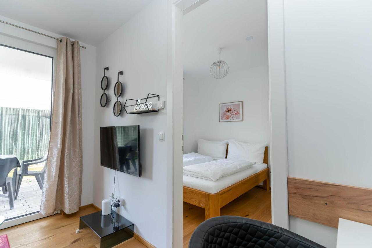 Modern Apartment With Tiny Garden Near City Center 비엔나 외부 사진