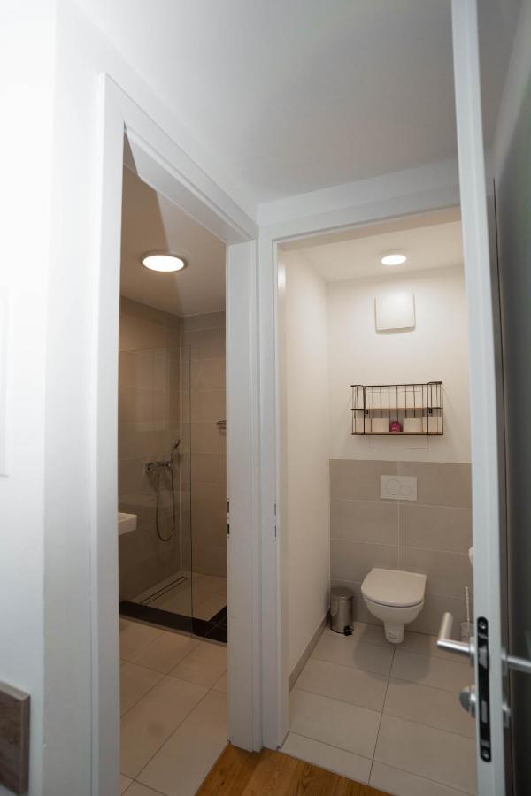 Modern Apartment With Tiny Garden Near City Center 비엔나 외부 사진