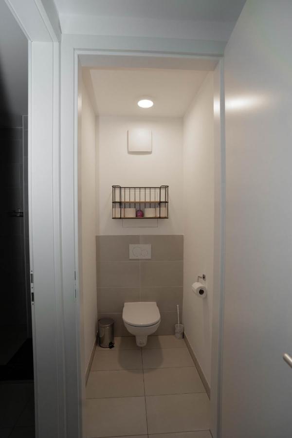 Modern Apartment With Tiny Garden Near City Center 비엔나 외부 사진